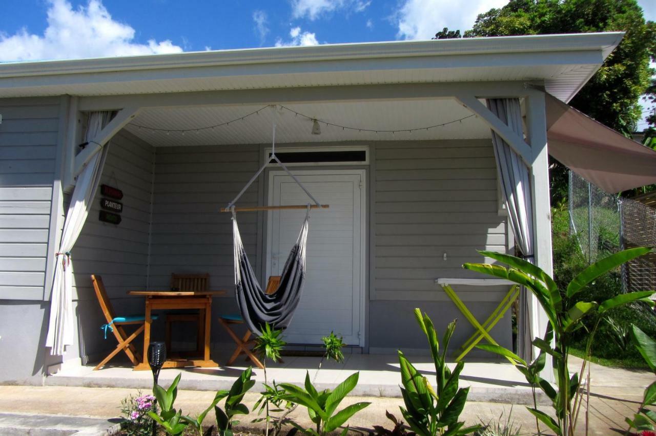 Or Bleu-Bungalow Volcan Soufriere-Vue Sur Mer 圣克洛德 外观 照片